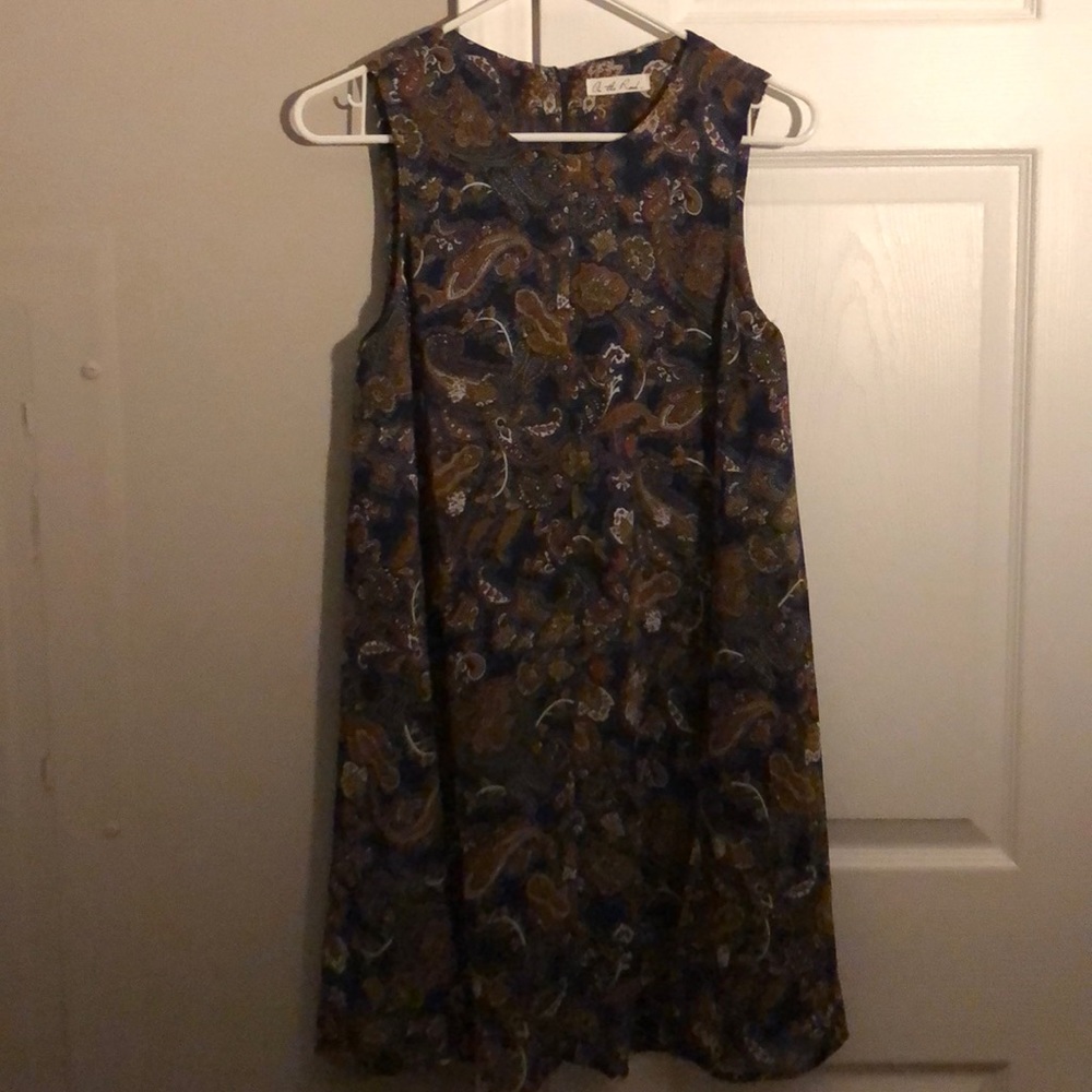 Sleeveless pattern dress, size S